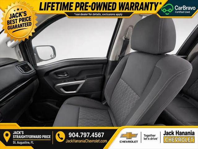 2022 Nissan Titan Crew Cab SV 4x2