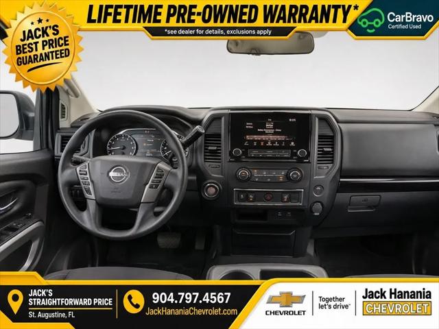 2022 Nissan Titan Crew Cab SV 4x2