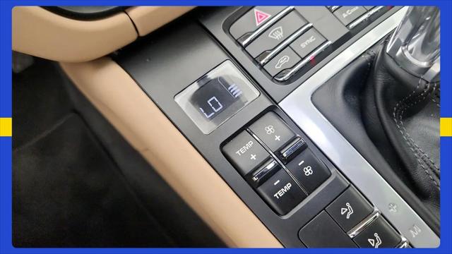 2020 Porsche Macan Macan