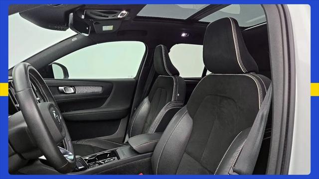 2021 Volvo XC40 T4 R-Design