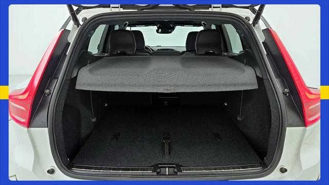 2021 Volvo XC40 T4 R-Design