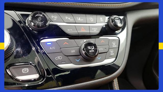 2023 Chrysler Pacifica Pinnacle AWD