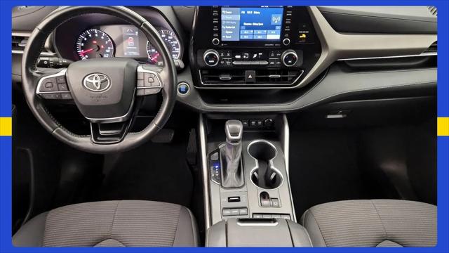 2021 Toyota Highlander LE
