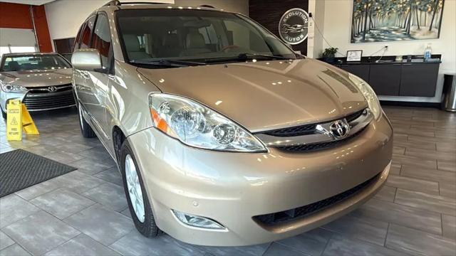 2006 Toyota Sienna XLE Limited for sale in Whiteland, IN