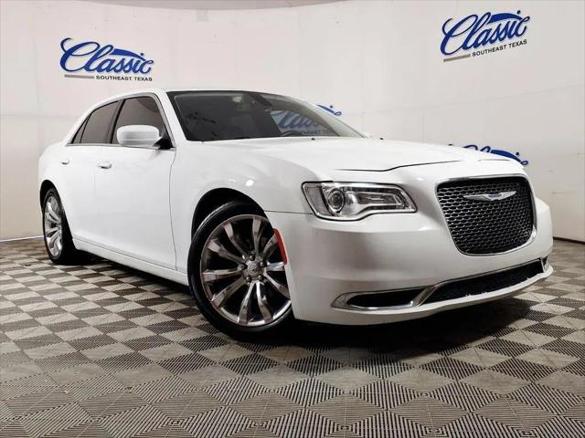 2019 Chrysler 300 Touring L for sale in Beaumont, TX