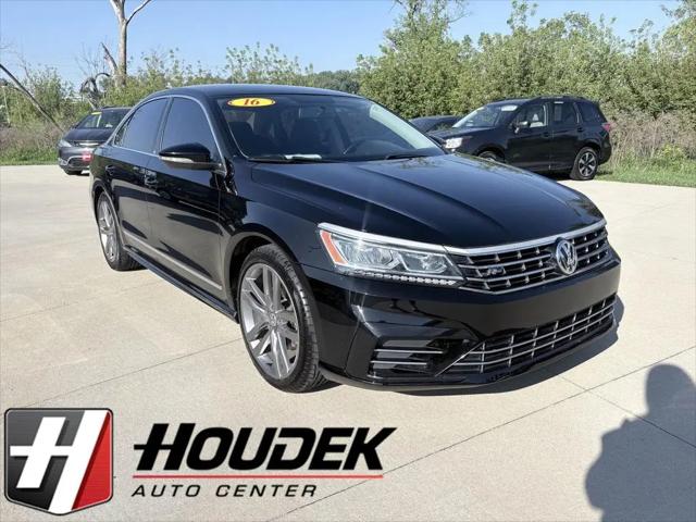 2016 Volkswagen Passat 1.8T R-Line for sale in Marion, IA