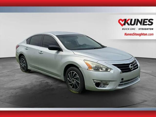 2013 Nissan Altima 2.5 S for sale in Stoughton, WI