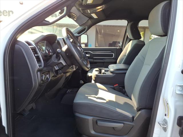 2024 Ram 3500 Tradesman/SLT/Laramie/Limited