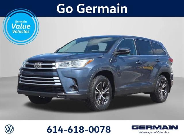 2019 Toyota Highlander LE for sale in Columbus, OH