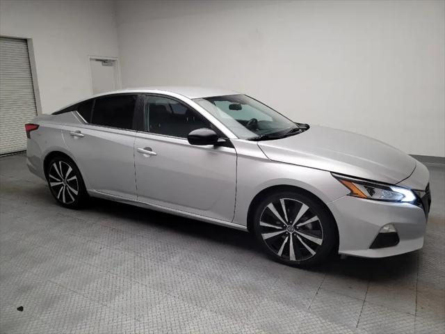 2021 Nissan Altima SR FWD