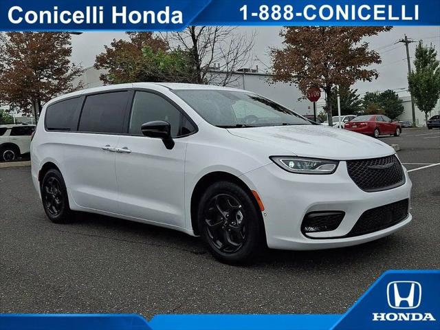 2024 Chrysler Pacifica Hybrid S Appearance Pkg for sale in Conshohocken, PA