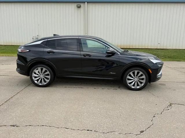 2024 Buick NV Avenir FWD