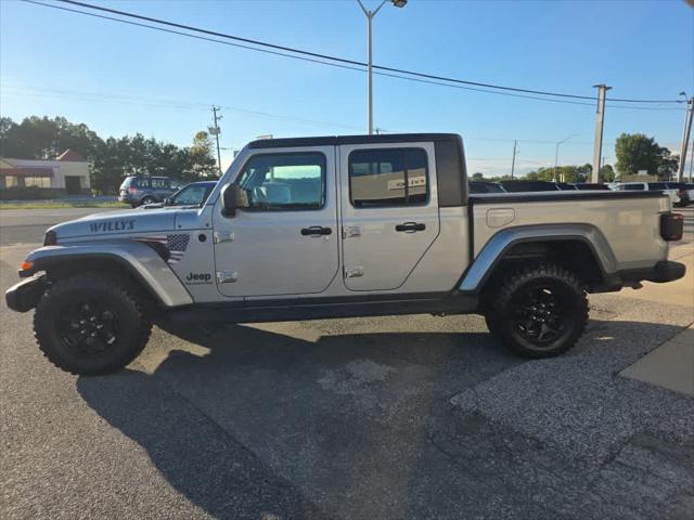 2021 Jeep Gladiator Willys 4x4 2021 Jeep Gladiator Willys 4x4