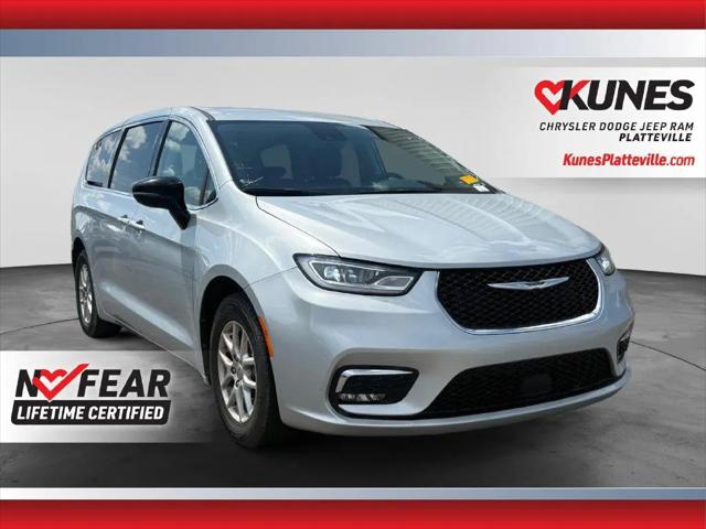 2024 Chrysler Pacifica Touring L for sale in Platteville, WI