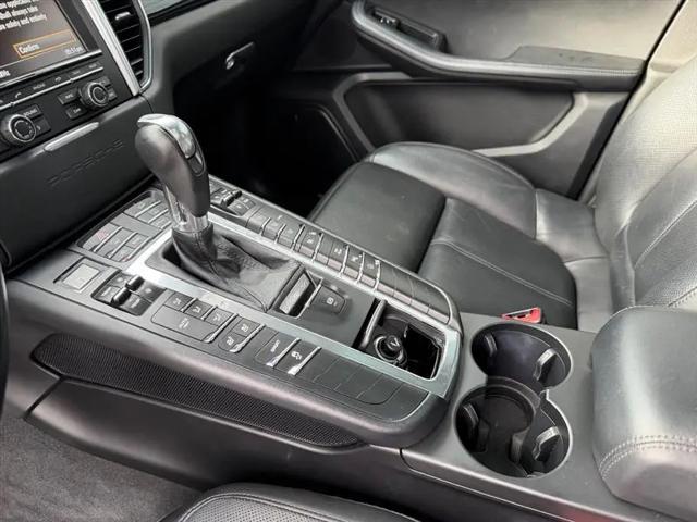 2015 Porsche Macan S