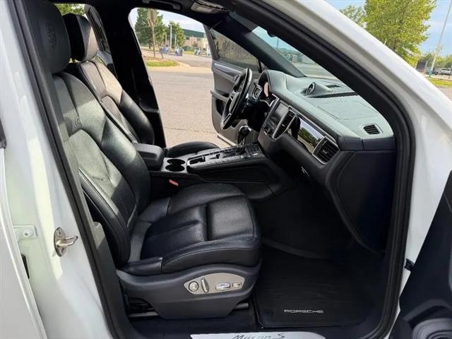 2015 Porsche Macan S
