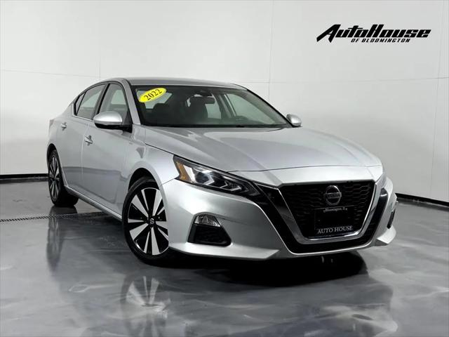 2022 Nissan Altima SV FWD for sale in Bloomington, IL