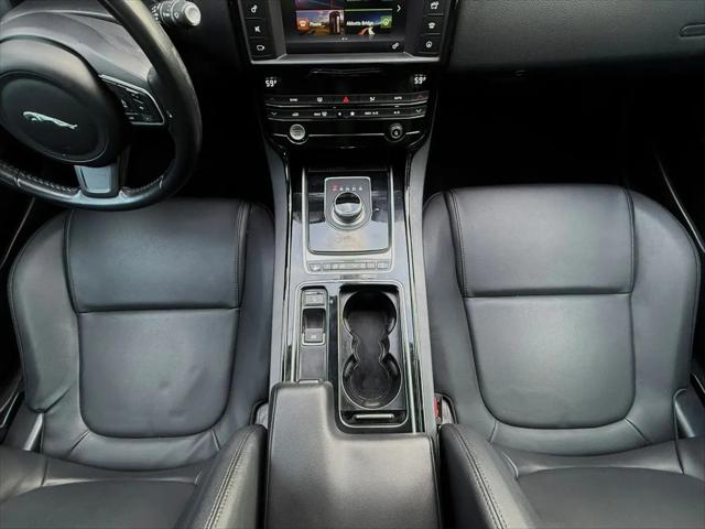 2018 Jaguar XE 25t Premium
