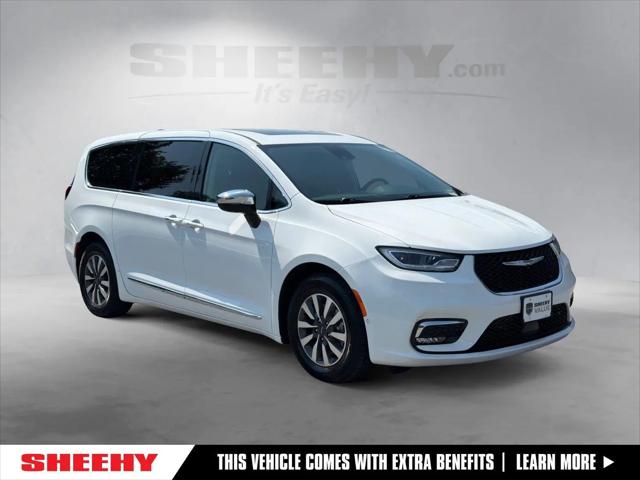2023 Chrysler Pacifica Hybrid Limited for sale in Hagerstown, MD