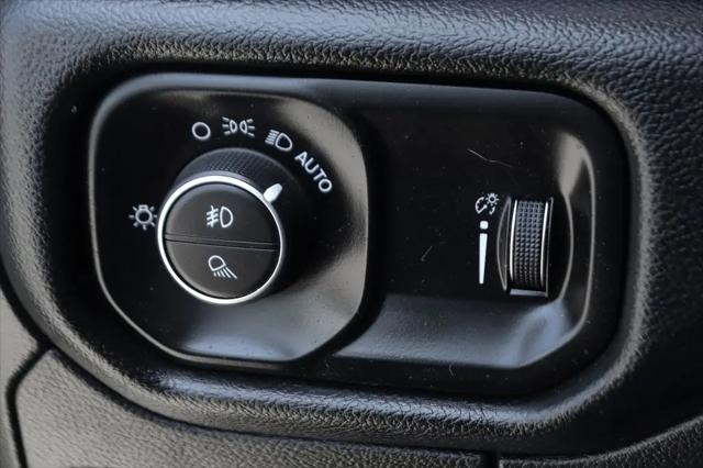 2020 Ram 1500 Big Horn Crew Cab 4x4 57 Box