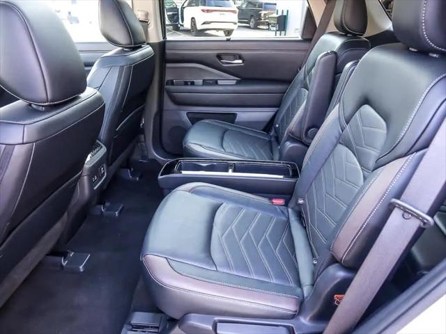2023 Nissan Pathfinder Platinum 4WD