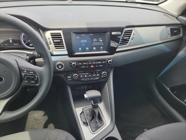 2017 Kia Niro LX