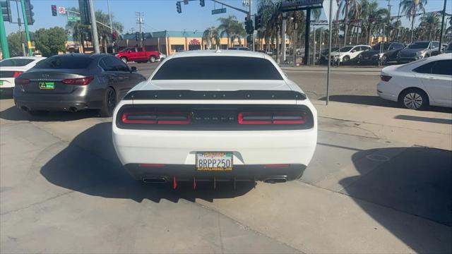 2019 Dodge Challenger SXT