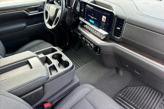 2026 Chevrolet Silverado 1500 4WD Crew Cab Short Bed RST