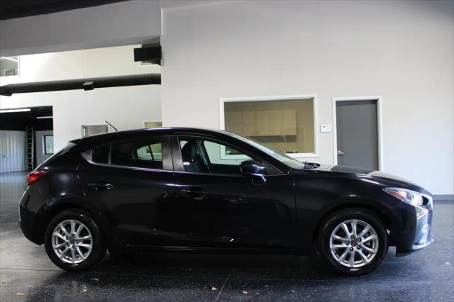 2016 Mazda Mazda3 i Sport