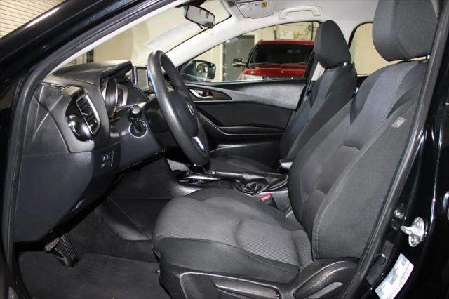 2016 Mazda Mazda3 i Sport