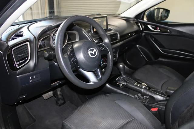 2016 Mazda Mazda3 i Sport