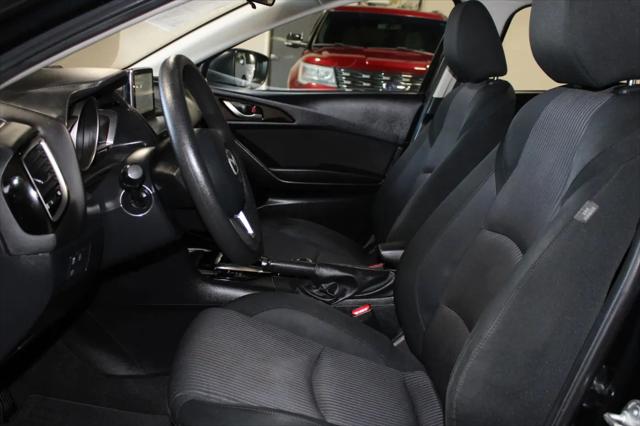 2016 Mazda Mazda3 i Sport