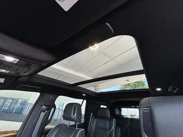 2022 Cadillac Escalade 2WD Premium Luxury