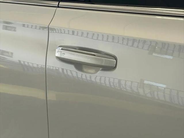 2022 Cadillac Escalade 2WD Premium Luxury