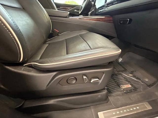 2022 Cadillac Escalade 2WD Premium Luxury
