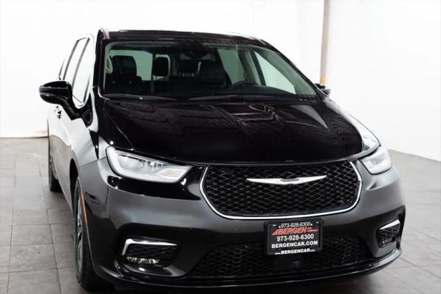 2024 Chrysler Pacifica Hybrid Select for sale in Lodi, NJ