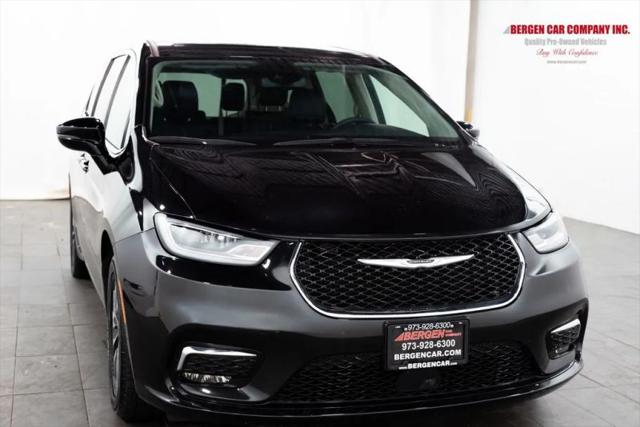 2024 Chrysler Pacifica Hybrid Select for sale in Lodi, NJ