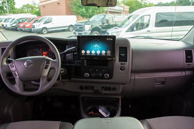 2013 Nissan 3500 SV V8