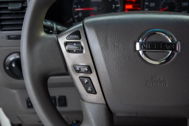 2013 Nissan 3500 SV V8