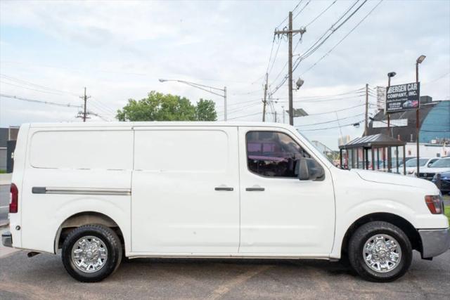 2013 Nissan 3500 SV V8