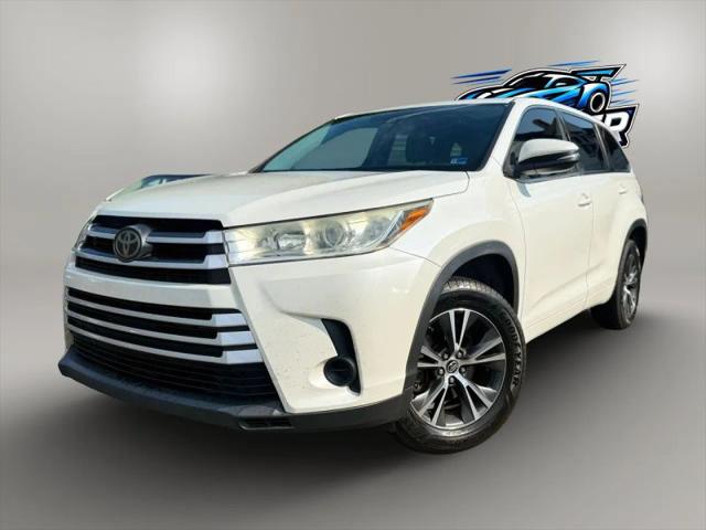 2017 Toyota Highlander LE for sale in Newport News, VA