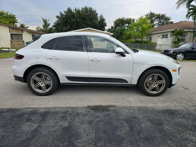 2015 Porsche Macan S