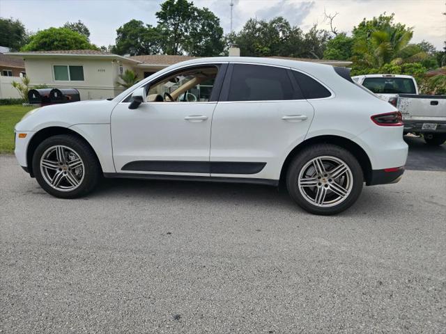 2015 Porsche Macan S