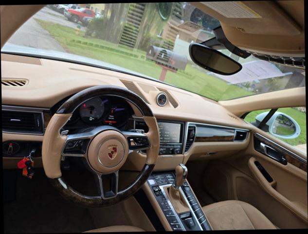 2015 Porsche Macan S
