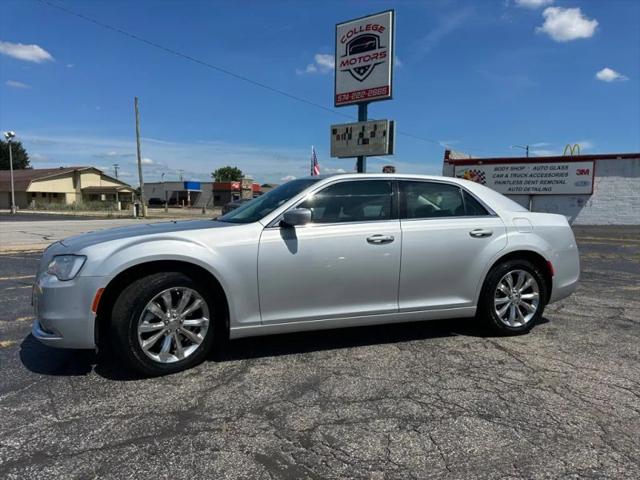 2021 Chrysler 300 Touring L AWD