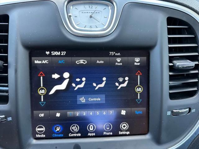 2021 Chrysler 300 Touring L AWD