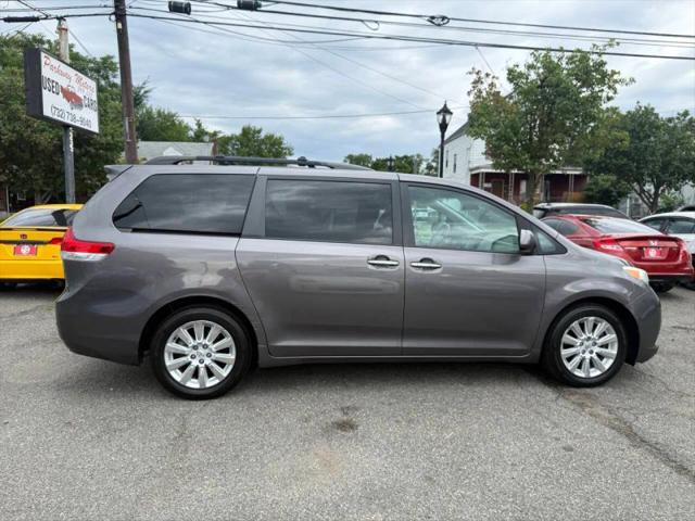 2012 Toyota Sienna XLE 7 Passenger