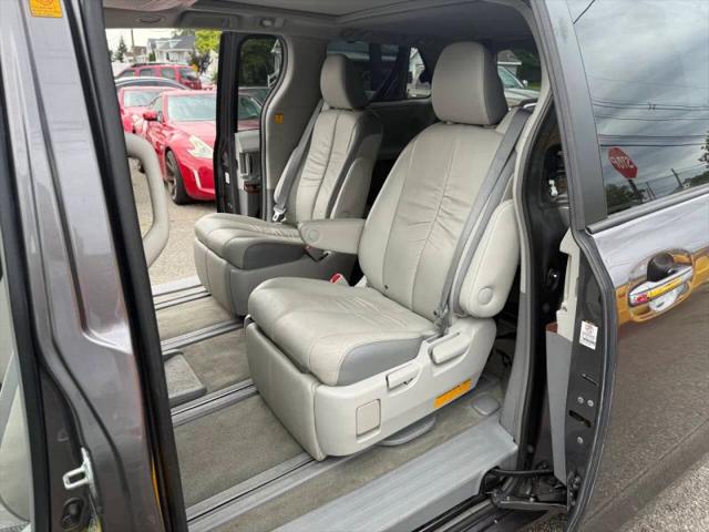 2012 Toyota Sienna XLE 7 Passenger
