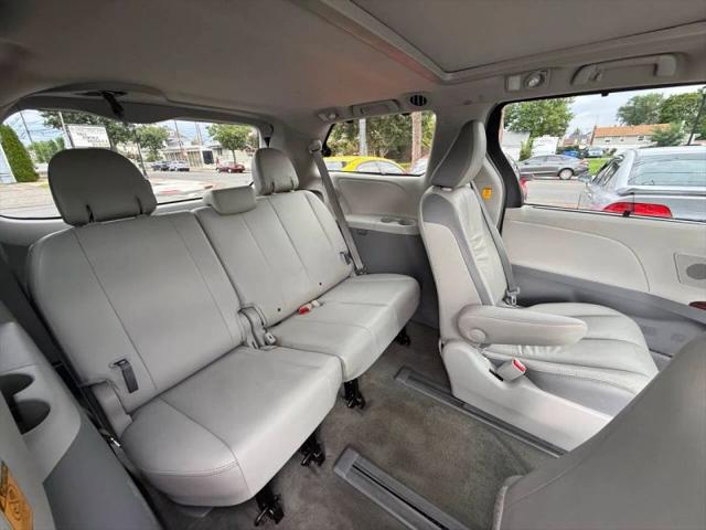 2012 Toyota Sienna XLE 7 Passenger