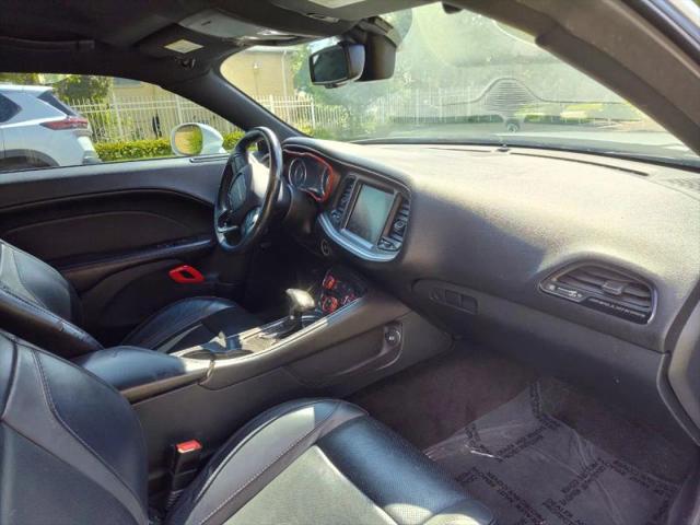 2015 Dodge Challenger SXT Plus